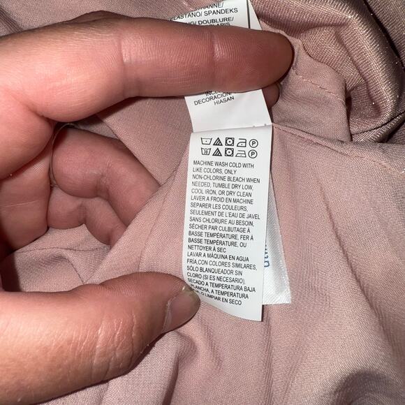 Lucky Brand Velvet Dress Medium Cold Shoulder Sleeves Side Pockets Soft - Picture 8 of 8